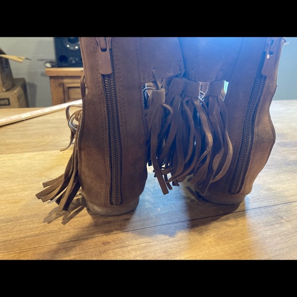 Leather fringe zip up ankle sandals - Picture 2 of 6